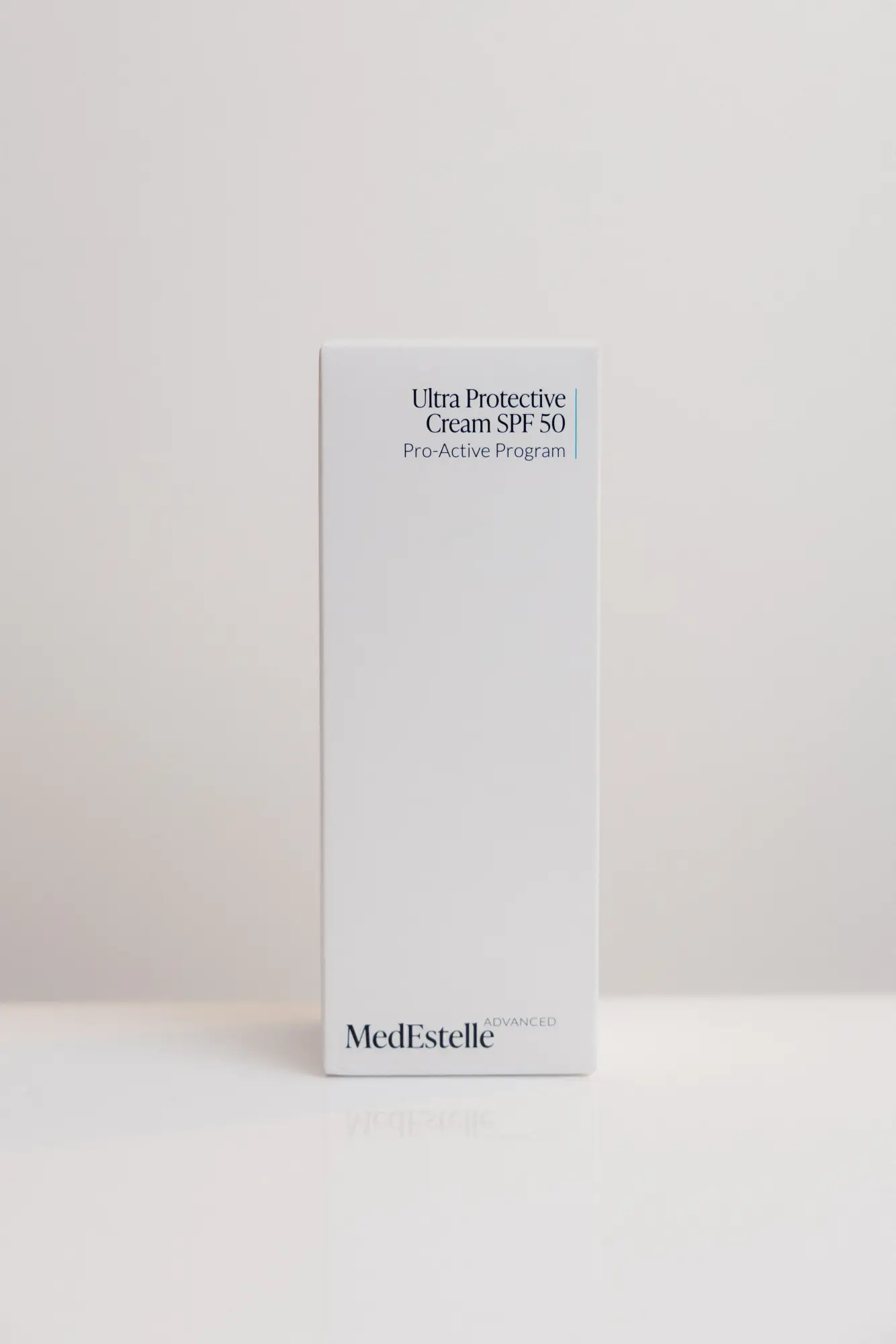 Ultra Protective Cream SPF 50 - pudełko przód